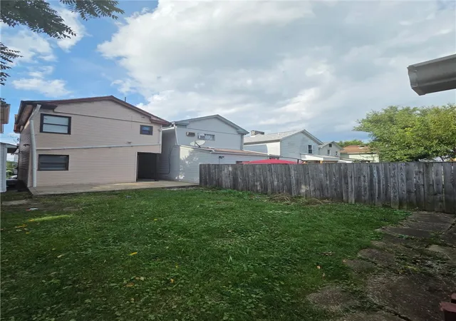 Photo 3 of Single family home for sale at 232 E 18th Avenue, Homestead, PA 15120 | MLS# 1774309 | Listing updated on 2026-09-13