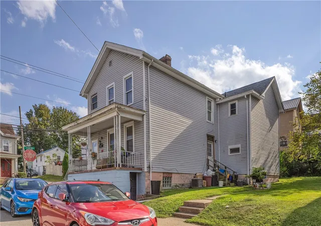 Photo 3 of House for sale at 328 Seminary, City Of Greensburg, PA 15601 | MLS# 1774186 | Listing updated on 2026-09-14