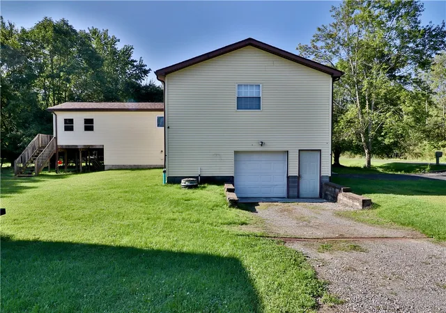 Photo 2 of Single family home for sale at 19 N 26th Street, Pymatuning Twp, PA 16125 | MLS# 1774334 | Listing updated on 2026-09-14