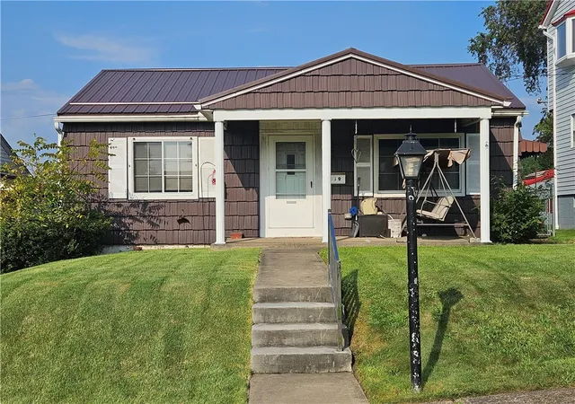Photo 1 of Sale Pending at 459 Washington St, Springdale Boro, PA 15144 | MLS# 1774128 | Listing updated on 2026-09-21