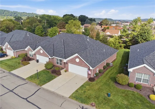 Photo 3 of Condo for sale at 425 River Glen Dr, Economy, PA 15005 | MLS# 1774169 | Listing updated on 2026-09-14