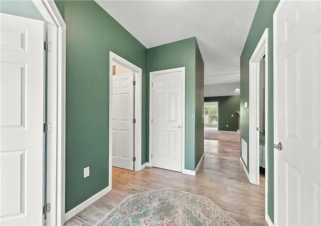 Photo 4 of Condo for sale at 425 River Glen Dr, Economy, PA 15005 | MLS# 1774169 | Listing updated on 2026-09-14