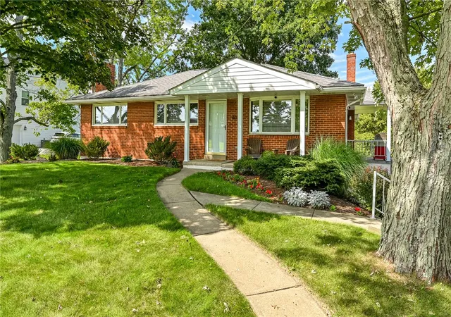 Single family home for sale at 401 N Pine Cir, Pine Twp, PA 15044 | MLS# 1774099