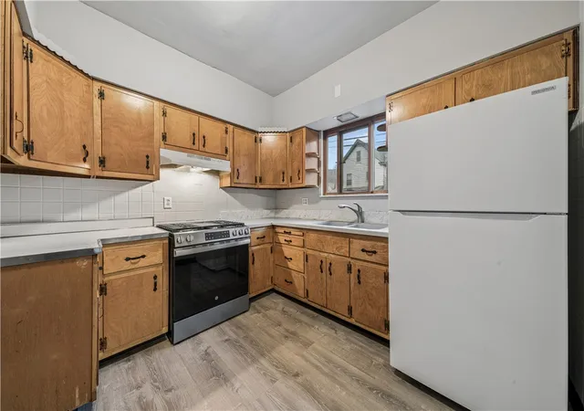 Photo 3 of Single family home for sale at 620 Broadway Ave, Stowe Twp, PA 15136 | MLS# 1774289 | Listing updated on 2026-10-07