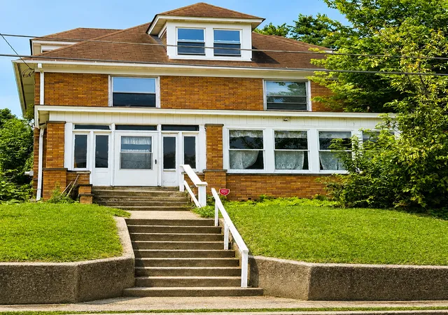 Single family home for sale at 882 Mcintire Way, Brackenridge, PA 15014 | MLS# 1774349