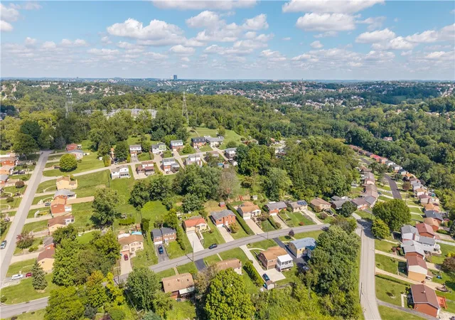 Photo 27 of Single family home for sale at 100 Woody Crst Dr, Whitehall, PA 15234 | MLS# 1774337 | Listing updated on 2026-10-05
