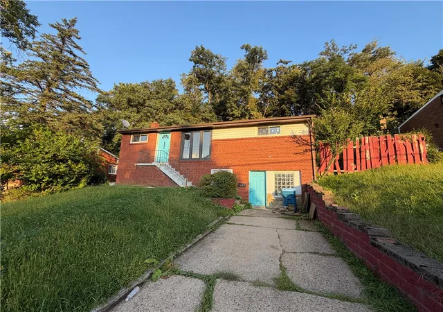 Photo 1 of Single family home for sale at 402 Elias Dr, Penn Hills, PA 15235 | MLS# 1774389 | Listing updated on 2026-09-14