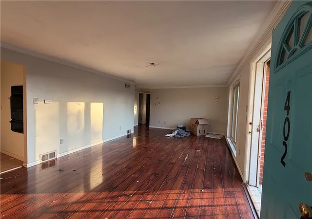Photo 2 of Single family home for sale at 402 Elias Dr, Penn Hills, PA 15235 | MLS# 1774389 | Listing updated on 2026-09-14
