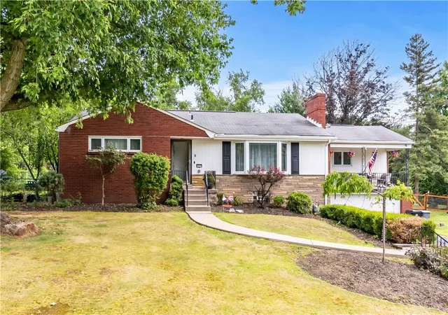 Photo 1 of Single family home for sale at 7115 Sansue Dr, Bethel Park, PA 15102 | MLS# 1774388 | Listing updated on 2026-09-14
