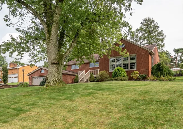 Photo 3 of Sale Pending at 45 Windihill Dr, Hempfield Twp, PA 15601 | MLS# 1774117 | Listing updated on 2026-10-04