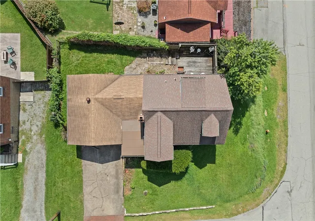 Photo 3 of Single family home for sale at 3119 Orris Rd, N Versailles, PA 15137 | MLS# 1773964 | Listing updated on 2026-09-17