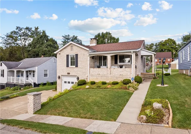 Photo 2 of Single family home for sale at 1826 Polk St, Aliquippa, PA 15001 | MLS# 1774234 | Listing updated on 2026-10-02
