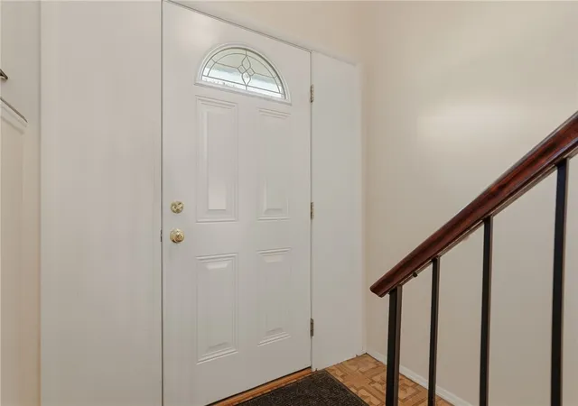 Photo 4 of Single family home for sale at 203 Cameron Dr, Cranberry Twp, PA 16066 | MLS# 1774439 | Listing updated on 2026-09-14