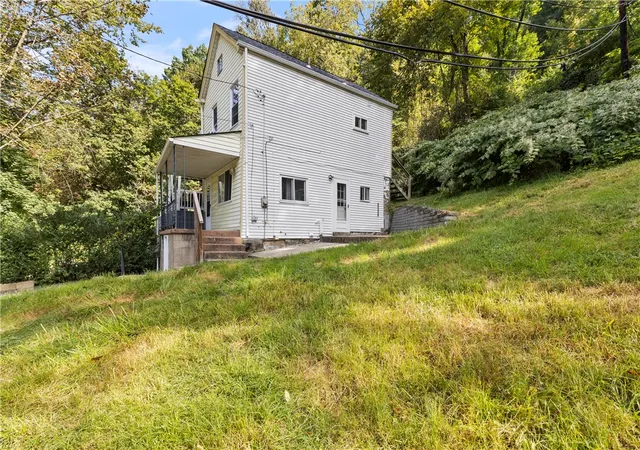 Photo 4 of Single family home for sale at 551 Lime, Mt Washington, PA 15220 | MLS# 1774295 | Listing updated on 2026-09-14