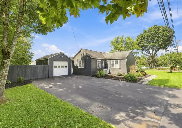 Photo 2 of Single family home for sale at 101 Old Hickory Ln, Westmont Hilltop School District, PA 15905 | MLS# 1774452 | Listing updated on 2026-09-15