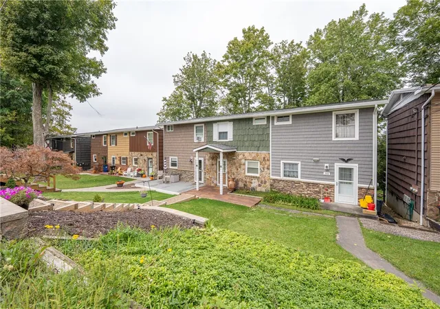 Photo 3 of Townhouse for sale at 742 S Shore Trl, Indian Lake Boro, PA 15926 | MLS# 1774460 | Listing updated on 2026-09-14