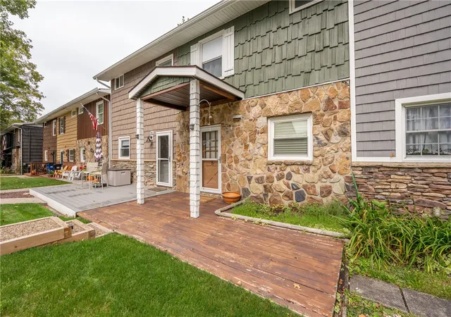 Photo 4 of Townhouse for sale at 742 S Shore Trl, Indian Lake Boro, PA 15926 | MLS# 1774460 | Listing updated on 2026-09-14