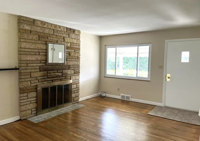 Photo 2 of Single family home for sale at 405 Clifton Ave, Shaler, PA 15116 | MLS# 1774445 | Listing updated on 2026-10-19