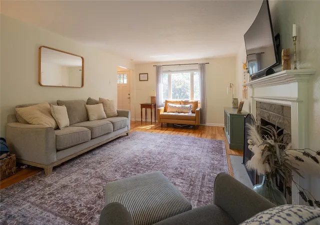 Photo 4 of Sale Pending at 131 E Bruceton Rd, Pleasant Hills, PA 15236 | MLS# 1773985 | Listing updated on 2026-10-20