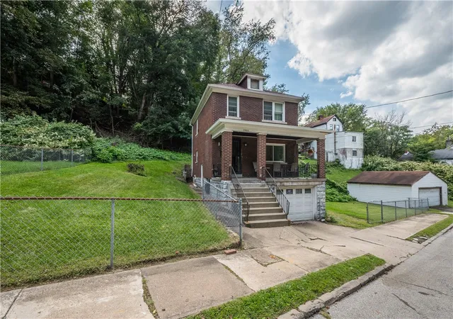 Photo 3 of Single family home for sale at 3225 Stafford St, Sheraden, PA 15204 | MLS# 1774631 | Listing updated on 2026-10-15