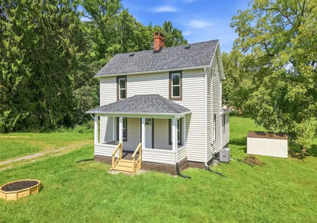 Photo 1 of Single family home for sale at 2343 Downing Ln, Hermitage, PA 16148 | MLS# 1774671 | Listing updated on 2026-10-19