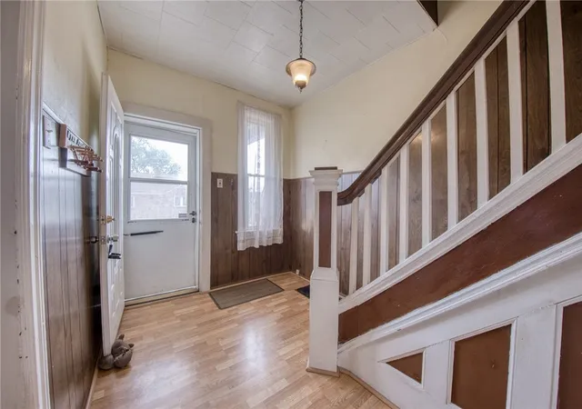 Photo 3 of Single family home for sale at 528 Roosevelt Ave, Bellevue, PA 15202 | MLS# 1774612 | Listing updated on 2026-10-12