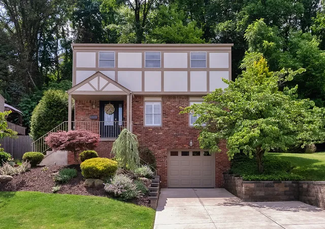 Single family home for sale at 1385 Sturdy Oak Dr, Scott Twp, PA 15220 | MLS# 1774729