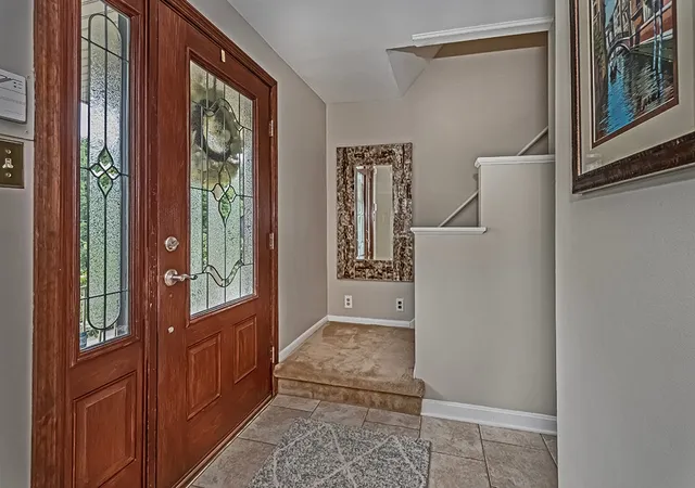 Photo 2 of Single family home for sale at 1385 Sturdy Oak Dr, Scott Twp, PA 15220 | MLS# 1774729 | Listing updated on 2026-10-21