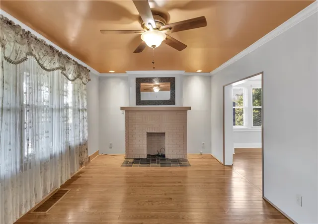 Photo 3 of Single family home for sale at 1112 Pemberton St, Brighton Heights, PA 15212 | MLS# 1774629 | Listing updated on 2026-10-13