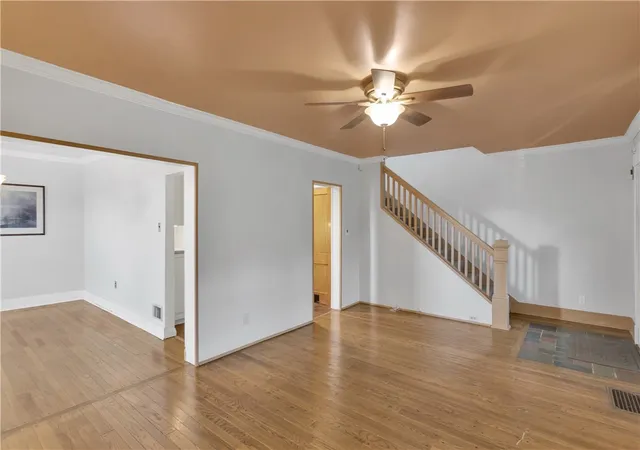 Photo 4 of Single family home for sale at 1112 Pemberton St, Brighton Heights, PA 15212 | MLS# 1774629 | Listing updated on 2026-10-13