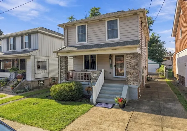 Photo 2 of Single family home for sale at 7726 Forbes Ave, Regent Square, PA 15221 | MLS# 1774633 | Listing updated on 2026-10-21