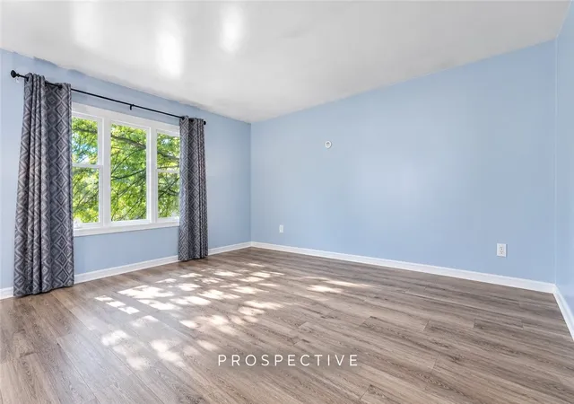 Photo 3 of Single family home for sale at 11 Pine St, City Of Washington, PA 15301 | MLS# 1774797 | Listing updated on 2026-10-21