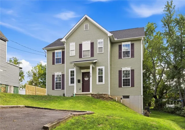 Photo 3 of Single family home for sale at 540 Blackstone St, Hazelwood, PA 15207 | MLS# 1774791 | Listing updated on 2026-10-17