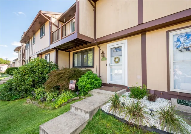 Photo 3 of Townhouse for sale at 203 Walden Way, North Fayette, PA 15126 | MLS# 1774769 | Listing updated on 2026-10-19