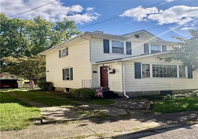 Photo 1 of Single family home for sale at 861 Canal St, Beaver, PA 15009 | MLS# 1774961 | Listing updated on 2026-10-20
