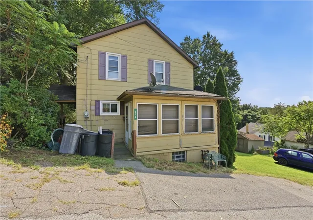 Photo 1 of Single family home for sale at 624 Spang Ave, Leechburg Boro, PA 15656 | MLS# 1774938 | Listing updated on 2026-10-21
