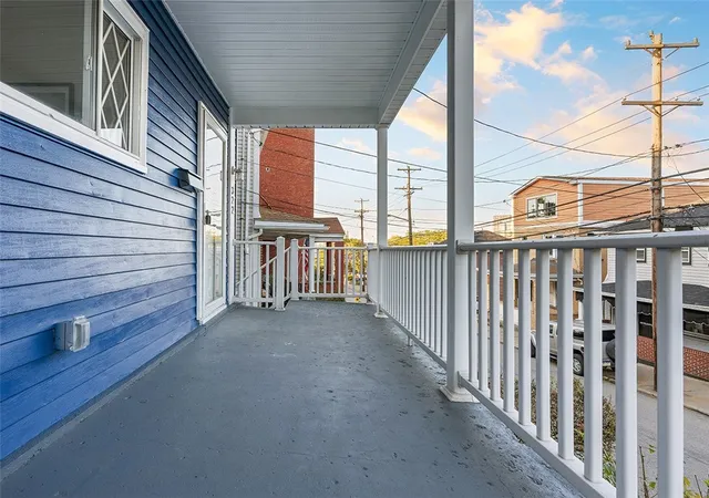 Photo 3 of Sale Pending at 322 Wyoming St, Mt Washington, PA 15211 | MLS# 1774841 | Listing updated on 2026-10-15