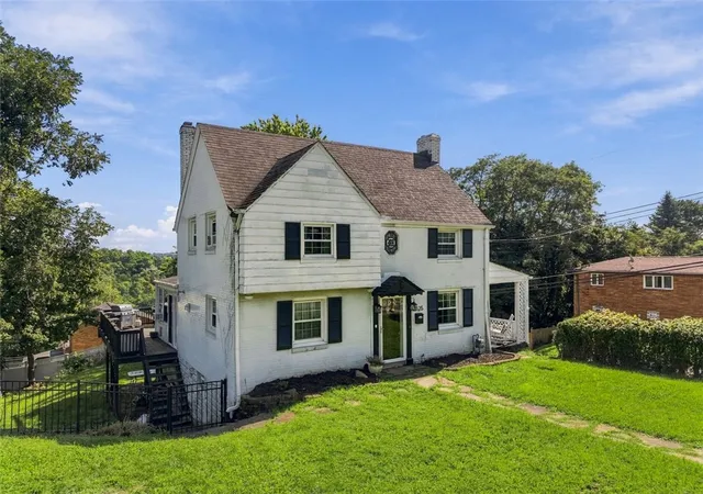 Photo 2 of Single family home for sale at 1825 Dagmar Ave, Beechview, PA 15216 | MLS# 1775058 | Listing updated on 2026-10-14