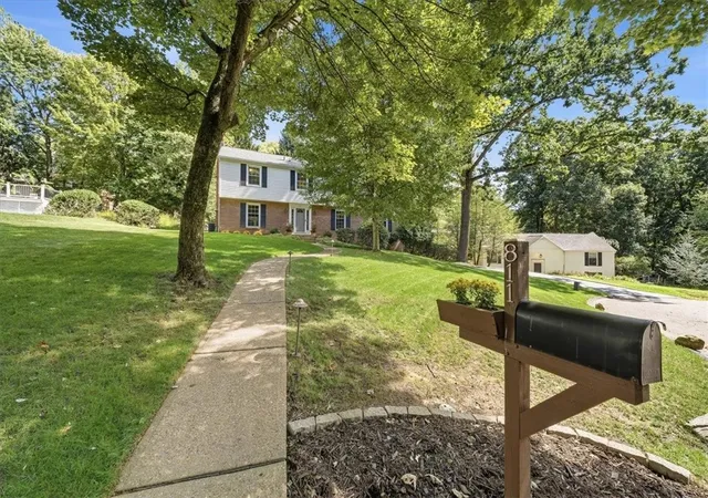 Photo 2 of Sale Pending at 811 Olive St, Mc Candless, PA 15237 | MLS# 1775136 | Listing updated on 2026-10-16