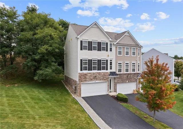 Photo 2 of Townhouse for sale at 2134 Shawnee Dr, South Strabane, PA 15301 | MLS# 1774525 | Listing updated on 2026-10-19