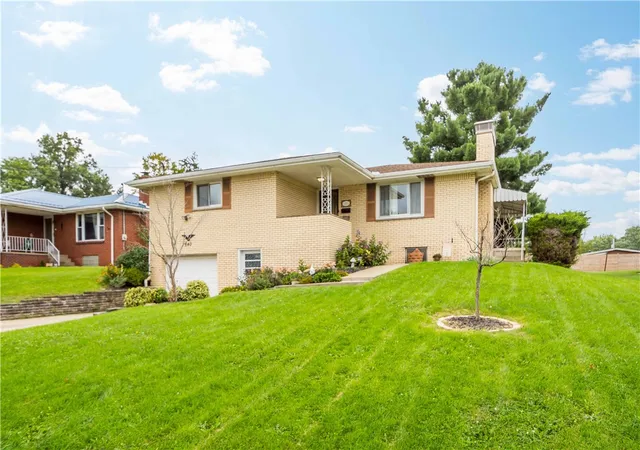 Photo 3 of Single family home for sale at 640 Shirls Ave, City Of Washington, PA 15301 | MLS# 1775173 | Listing updated on 2026-10-12