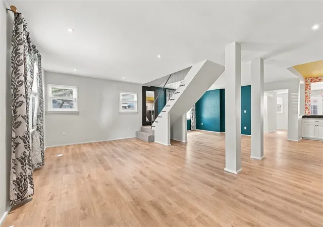 Photo 3 of Single family home for sale at 421 N Ohio St, Avalon, PA 15202 | MLS# 1774995 | Listing updated on 2026-10-19