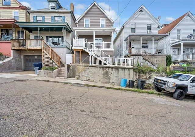 Photo 1 of Single family home for sale at 50 Highland Ave, Stowe Twp, PA 15136 | MLS# 1774189 | Listing updated on 2026-10-13