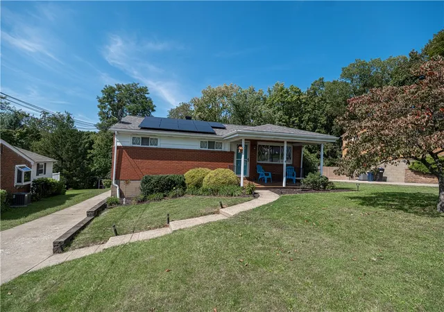 Single family home for sale at 286 Southward Dr, Moon/Crescent Twp, PA 15108 | MLS# 1775248