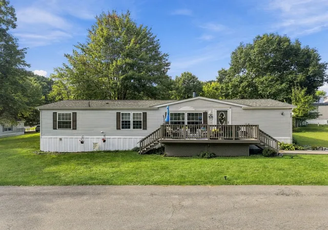 Photo 1 of Manufactured home for sale at 62 2nd Street, Cranberry Twp, PA 16066 | MLS# 1775301 | Listing updated on 2026-10-18