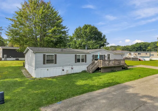 Photo 2 of Manufactured home for sale at 62 2nd Street, Cranberry Twp, PA 16066 | MLS# 1775301 | Listing updated on 2026-10-18