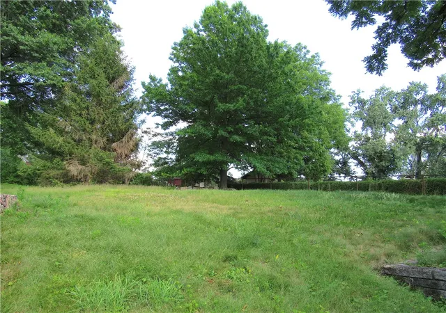 Photo 2 of Single family home for sale at 337 Tampa Ave, Mt Lebanon, PA 15228 | MLS# 1774641 | Listing updated on 2026-10-14