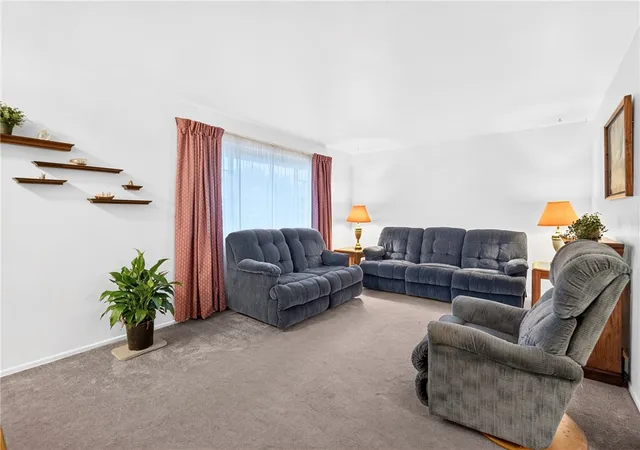 Photo 3 of Single family home for sale at 106 Cedarbrook Dr, Crafton Heights, PA 15220 | MLS# 1775228 | Listing updated on 2026-10-20