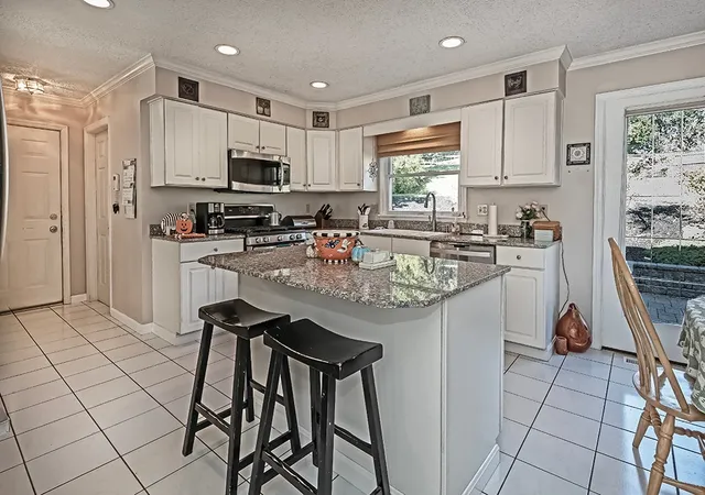 Photo 2 of Single family home for sale at 167 Hickory Hts Dr, South Fayette, PA 15017 | MLS# 1775567 | Listing updated on 2026-10-22