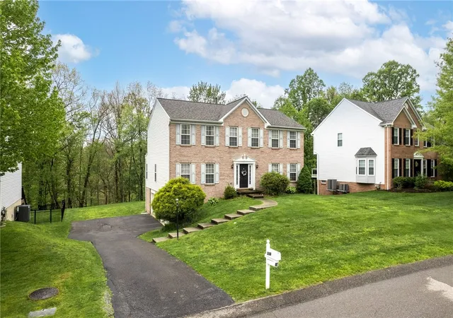 Photo 1 of Single family home for sale at 238 Gary Dr, Ohio Twp, PA 15143 | MLS# 1775522 | Listing updated on 2026-10-18